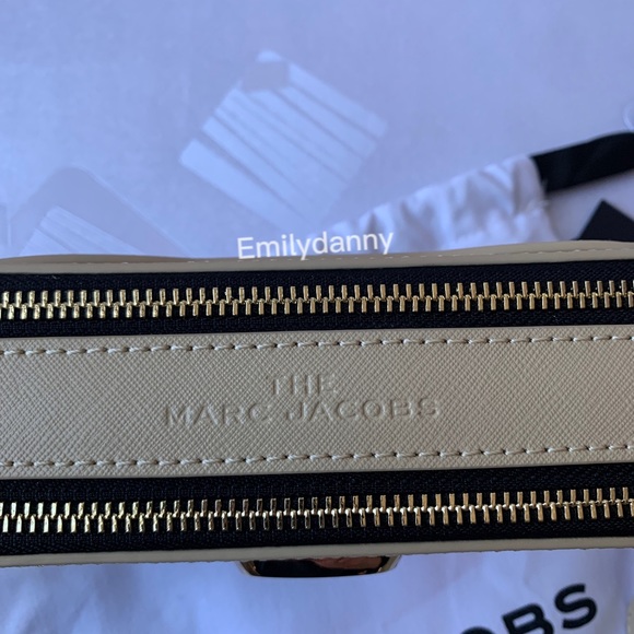 NWOT MARC JACOBS snapshot bag - Picture 4 of 9